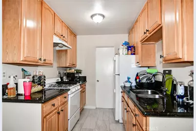 1003 W Bishop, Santa Ana, CA 92703 - Photo 10