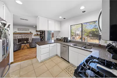 1117 Symeron Court, Perris, CA 92570 - Photo 8