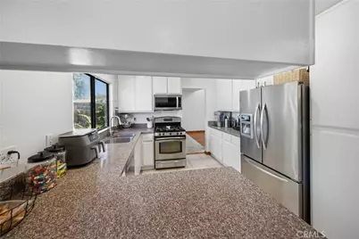 1117 Symeron Court, Perris, CA 92570 - Photo 10