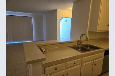 2501 W Sunflower #F4, Santa Ana, CA 92704 - Photo 4