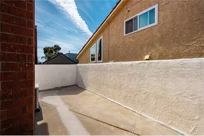 4981 Pearce, Huntington Beach, CA 92649 - Photo 16