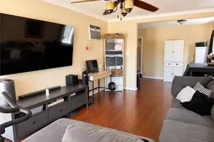 11819 Cheshire, Norwalk, CA 90650 - Photo 6