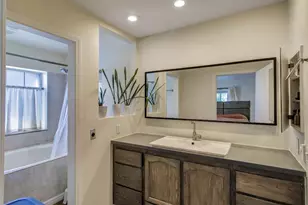 379 N Mentor Ave, Pasadena, CA 91106 - Photo 6