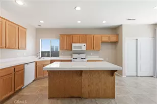 231 Spinnaker, San Jacinto, CA 92583 - Photo 4