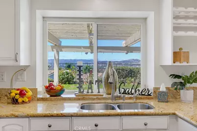 25981 Anacapa, Laguna Hills, CA 92653 - Photo 6