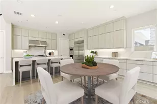 133 Apron, Irvine, CA 92618 - Photo 4