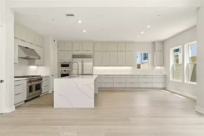 133 Apron, Irvine, CA 92618 - Photo 6