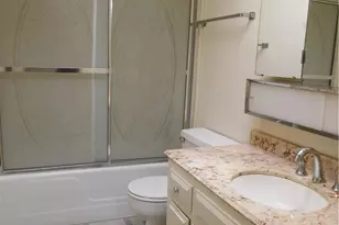 1015 N Michillinda, Pasadena, CA 91107 - Photo 24