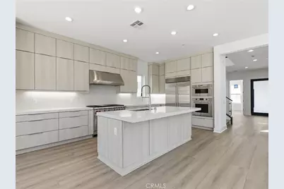 125 Apron, Irvine, CA 92618 - Photo 6