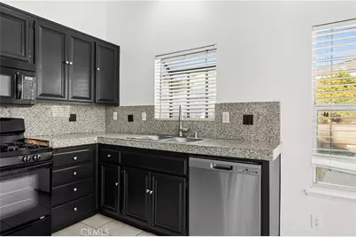 11495 Sherwood Court, Fontana, CA 92337 - Photo 16