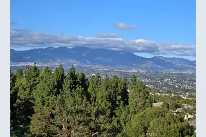 30 Groveside Drive, Aliso Viejo, CA 92656 - Photo 2