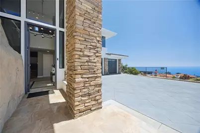 1076 Skyline Drive, Laguna Beach, CA 92651 - Photo 4