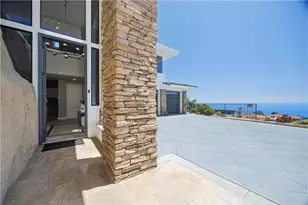 1076 Skyline Dr, Laguna Beach, CA 92651 - Photo 4