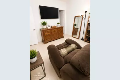 22113 22115 Seine Avenue, Hawaiian Gardens, CA 90716 - Photo 6