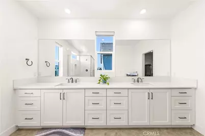 405 Clipper, Irvine, CA 92618 - Photo 10