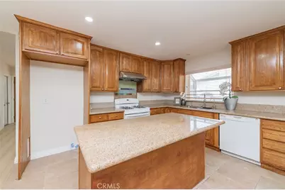 545 E Spruce Street, Ontario, CA 91761 - Photo 6