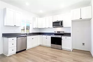 11075 Mesquite Ave, Desert Hot Springs, CA 92240 - Photo 10