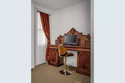 201 E Angeleno #105, Burbank, CA 91502 - Photo 26