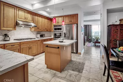 201 E Angeleno #105, Burbank, CA 91502 - Photo 2
