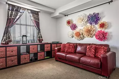 201 E Angeleno #105, Burbank, CA 91502 - Photo 10
