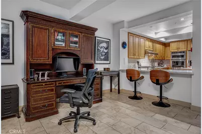 201 E Angeleno #105, Burbank, CA 91502 - Photo 20