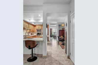 201 E Angeleno #105, Burbank, CA 91502 - Photo 16