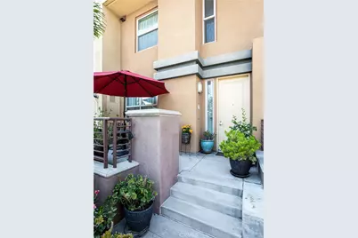 201 E Angeleno #105, Burbank, CA 91502 - Photo 34