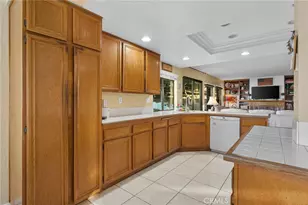16584 Creekside, Riverside, CA 92503 - Photo 12