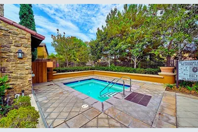 231 Lonetree, Irvine, CA 92603 - Photo 20