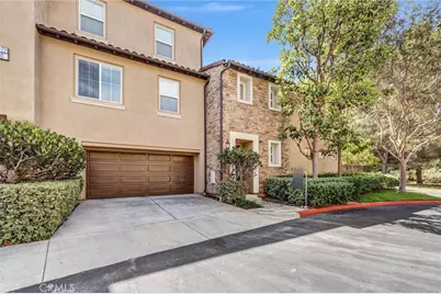 231 Lonetree, Irvine, CA 92603 - Photo 2
