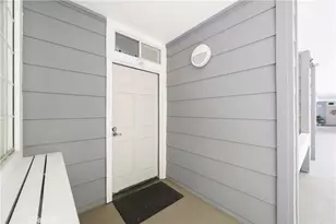 20301 Bluffside Cir, Huntington Beach, CA 92646 - Photo 4