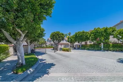2310 Cascade, Tustin, CA 92782 - Photo 28