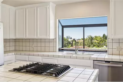 27220 Carrington, Los Altos Hills, CA 94022 - Photo 32