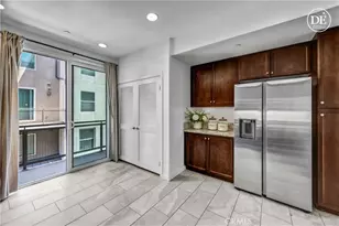 83 Waldorf, Irvine, CA 92612 - Photo 2