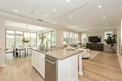 146 Rotunda, Irvine, CA 92620 - Photo 10