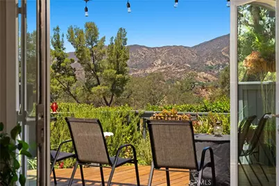 27 Lobelia, Rancho Santa Margarita, CA 92688 - Photo 2