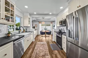 2504 University, Newport Beach, CA 92660 - Photo 6