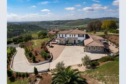 1210 Clos Duval, Bonsall, CA 92003 - Photo 48