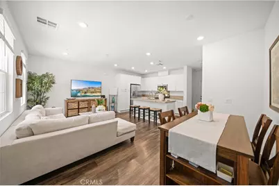 7109 Vernazza, Jurupa, CA 92880 - Photo 8