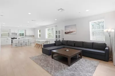 916 916 E 3rd St, Santa Ana, CA 92701 - Photo 2