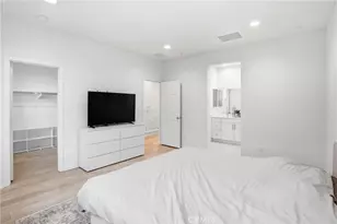 916 E 3rd St, Santa Ana, CA 92701 - Photo 32