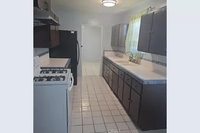 1115 N Townsend Street, Santa Ana, CA 92703 - Photo 8