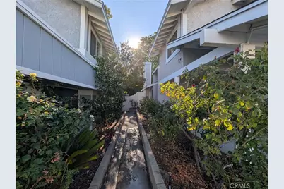 25255 Avenida Dorena, Newhall, CA 91321 - Photo 24