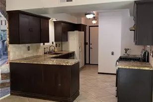25255 Avenida Dorena, Newhall, CA 91321 - Photo 12
