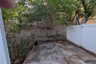 25255 Avenida Dorena, Newhall, CA 91321 - Photo 26