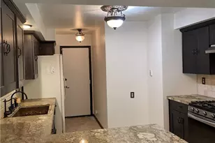 25255 Avenida Dorena, Newhall, CA 91321 - Photo 10