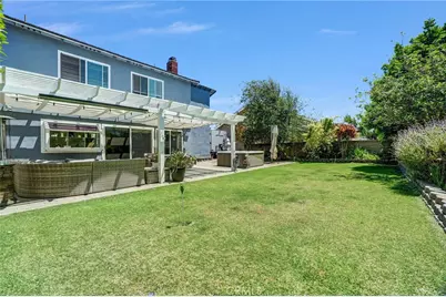 17661 Falkirk, Huntington Beach, CA 92649 - Photo 24
