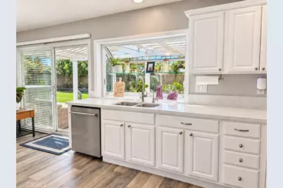17661 Falkirk, Huntington Beach, CA 92649 - Photo 6