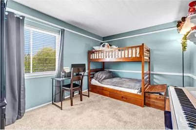 17661 Falkirk, Huntington Beach, CA 92649 - Photo 18