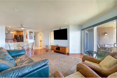 1200 Pacific Coast Highway #209, Huntington Beach, CA 92648 - Photo 10